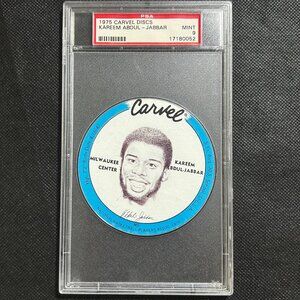 1975 CARVEL BASKETBALL CARD KAREEM  ABDUL JABBAR MILWAUKEE BUCKS PSA 9 MINT BLUE